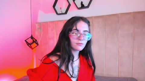 Snapshot of afroditaleclair chatting on October 3, 8:50 pm Afrodita online show from October 3, 8:50 pm