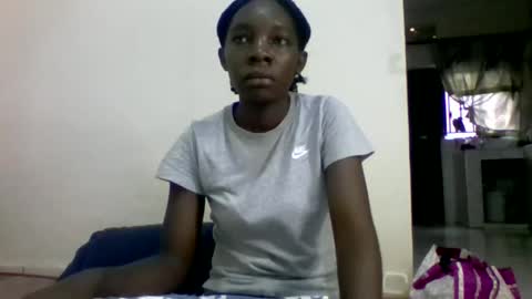 pink  and josphen online show from January 29, 8:29 am