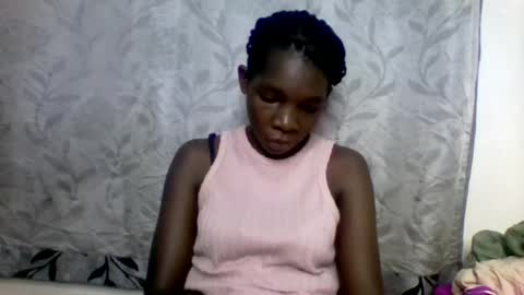 pink  and josphen online show from February 4, 8:24 am