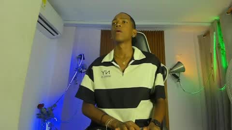 afrowayuu online show from May 26, 6:04 pm