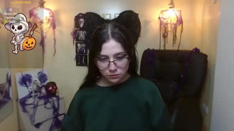 Snapshot of agarycus_ chatting on October 27, 12:53 pm Kimberly online show from October 27, 12:53 pm