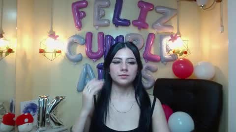 Snapshot of agarycus_ chatting on November 4, 1:43 pm Kimberly online show from November 4, 1:43 pm