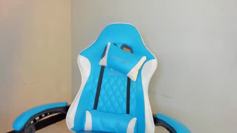 A G A T A  online show from November 20, 12:49 pm