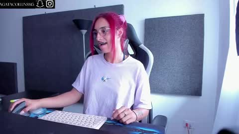 Agata Collinss online show from April 15, 9:26 pm