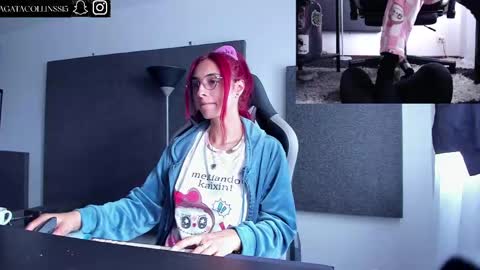 Agata Collinss online show from April 17, 3:48 pm