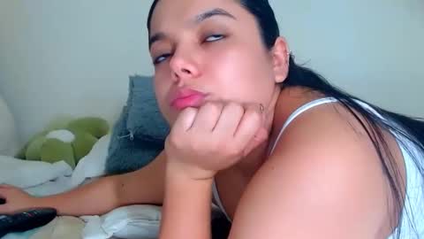 Snapshot of agatha_frank04 chatting on May 15, 11:56 pm Agatha online show from May 15, 11:56 pm