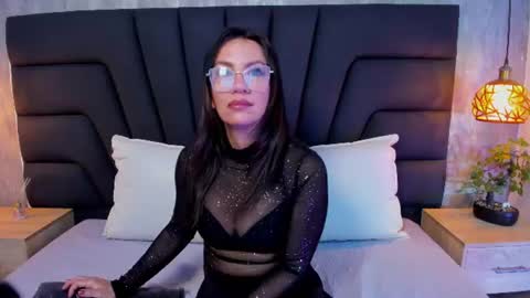 agatha_milf13 online show from July 7, 11:36 am