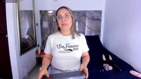 agatha_pleasure online show from June 2, 11:56 am
