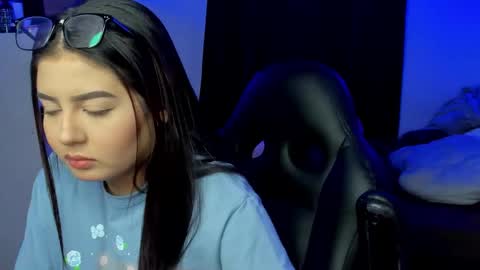 Snapshot of agatha_riccie chatting on October 22, 12:55 am Cat online show from October 22, 12:55 am