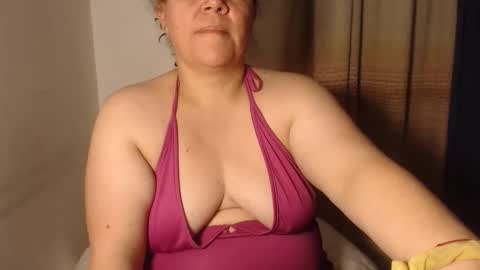 Snapshot of agathaaaa chatting on March 20, 11:20 pm online show from March 20, 11:20 pm