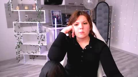 agathaagnia online show from May 30, 9:17 am