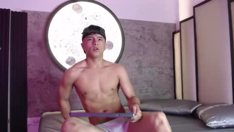 Snapshot of agathe_caius chatting on February 22, 3:18 am Agathe Caius online show from February 22, 3:18 am