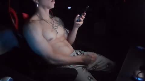 Snapshot of age96 chatting on January 13, 8:30 am age96 online show from January 13, 8:30 am