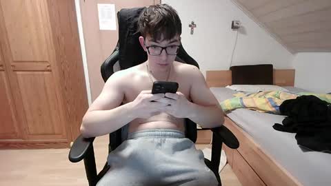 Lukas online show from March 24, 6:02 pm