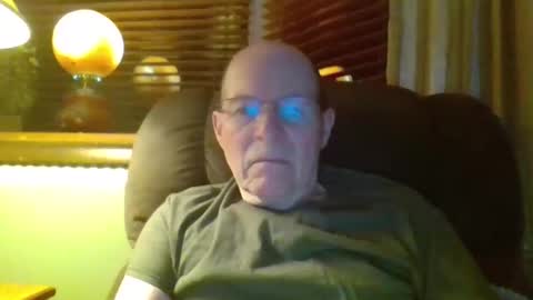 Snapshot of aguynrkfrd chatting on February 9, 10:20 am aguynrkfrd online show from February 9, 10:20 am