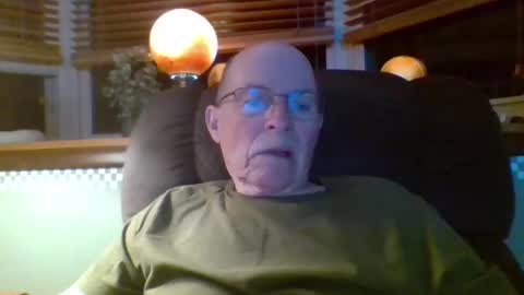 Snapshot of aguynrkfrd chatting on October 4, 9:40 am aguynrkfrd online show from October 4, 9:40 am