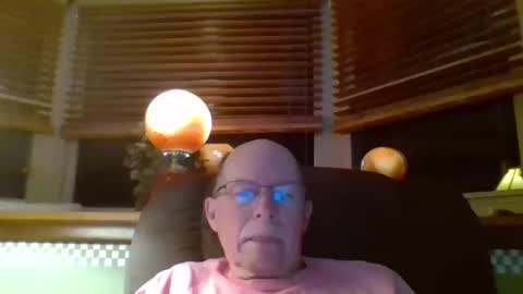 Snapshot of aguynrkfrd chatting on October 13, 10:15 am aguynrkfrd online show from October 13, 10:15 am