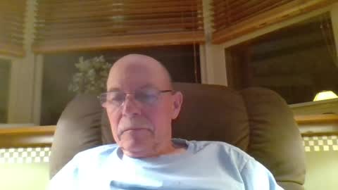 Snapshot of aguynrkfrd chatting on July 18, 9:35 am aguynrkfrd online show from July 18, 9:35 am
