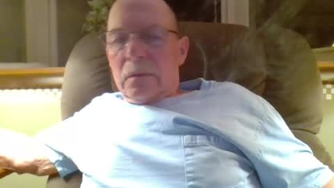 Snapshot of aguynrkfrd chatting on July 21, 9:22 am aguynrkfrd online show from July 21, 9:22 am