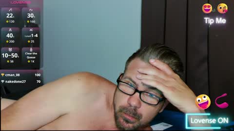 Blue Eyed Handsome Man online show from May 16, 2:41 am