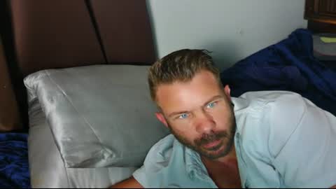 Snapshot of ahardman10 chatting on July 8, 2:21 pm Blue Eyed Handsome Man online show from July 8, 2:21 pm