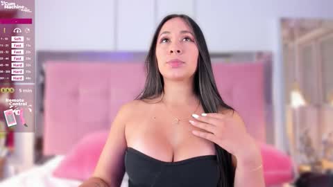 AHINOA online show from February 12, 8:15 pm