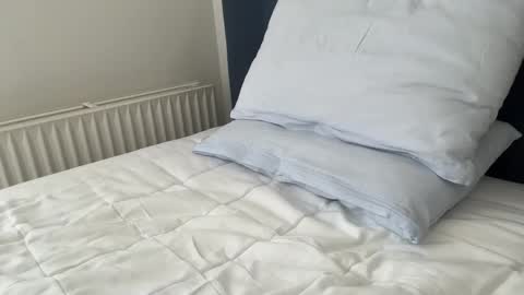 Snapshot of ahothungstud69 chatting on September 23, 10:40 am Tommy online show from September 23, 10:40 am