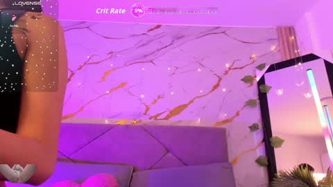 Snapshot of ahri_roux chatting on January 10, 5:37 pm ahry online show from January 10, 5:37 pm