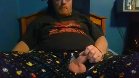 Snapshot of ahrnycumtoy chatting on December 6, 7:10 am hrnycummer online show from December 6, 7:10 am