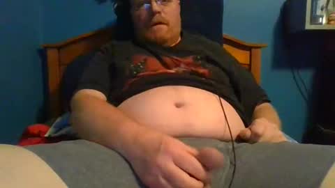 Snapshot of ahrnycumtoy chatting on December 6, 10:16 am hrnycummer online show from December 6, 10:16 am