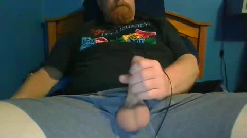 Snapshot of ahrnycumtoy chatting on February 6, 10:04 am hrnycummer online show from February 6, 10:04 am