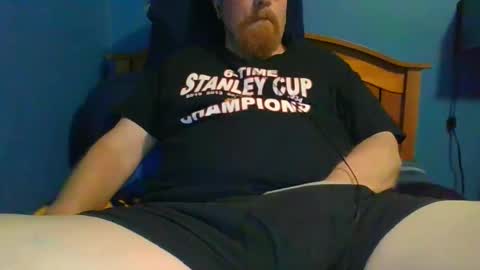 Snapshot of ahrnycumtoy chatting on February 7, 7:40 am hrnycummer online show from February 7, 7:40 am