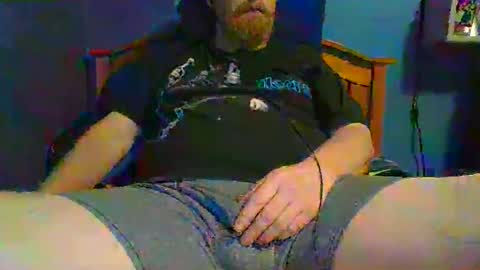 Snapshot of ahrnycumtoy chatting on February 19, 7:28 am hrnycummer online show from February 19, 7:28 am