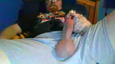 Snapshot of ahrnycumtoy chatting on February 21, 11:01 am hrnycummer online show from February 21, 11:01 am