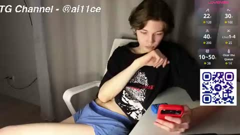 Snapshot of ai11ce chatting on July 9, 8:02 pm Denis online show from July 9, 8:02 pm