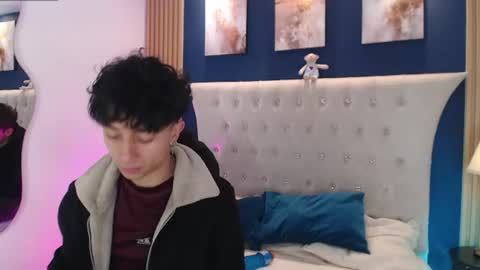 Snapshot of aiden_rivers_ chatting on June 9, 1:01 pm Aiden online show from June 9, 1:01 pm