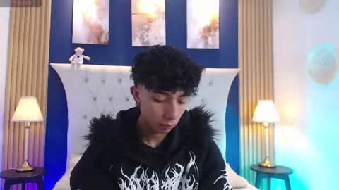 Snapshot of aiden_rivers_ chatting on June 26, 1:04 pm Aiden online show from June 26, 1:04 pm