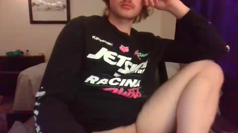 aidenisdunn online show from April 2, 10:51 pm