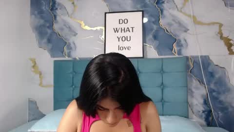 Snapshot of aiilynn_1 chatting on April 20, 9:49 pm Ailyn online show from April 20, 9:49 pm