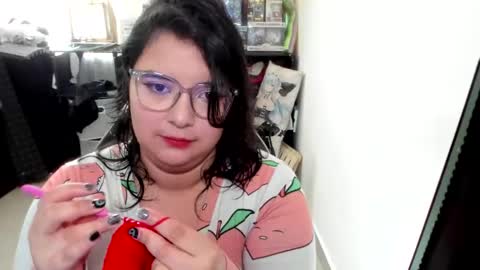 Catalina online show from November 4, 12:59 pm