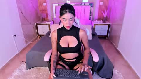 Ailee  online show from March 20, 4:50 am