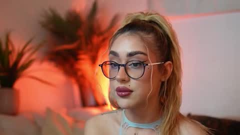  Aileen  online show from February 20, 10:10 pm