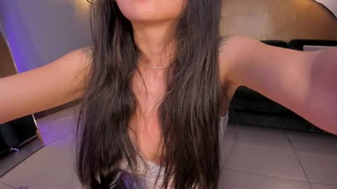 Snapshot of aileenvega chatting on February 19, 1:51 am AILEEN VEGA online show from February 19, 1:51 am