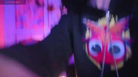 ailen online show from October 25, 8:55 am