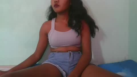 Snapshot of aimeamour chatting on February 25, 1:17 pm aimeamour online show from February 25, 1:17 pm