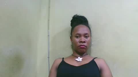 aimee982179 online show from May 2, 7:08 pm