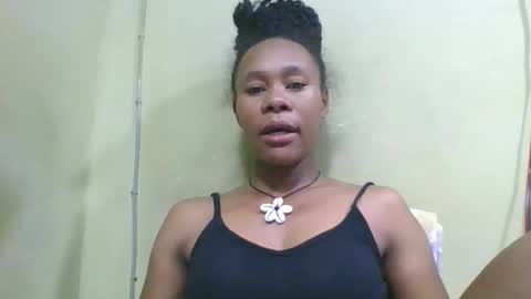 aimee982179 online show from May 5, 3:14 am
