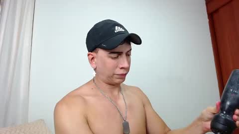 Snapshot of ain_forgge chatting on March 4, 1:17 pm IAN online show from March 4, 1:17 pm