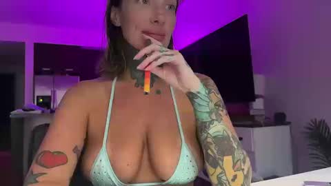 Airgead online show from September 12, 9:59 pm