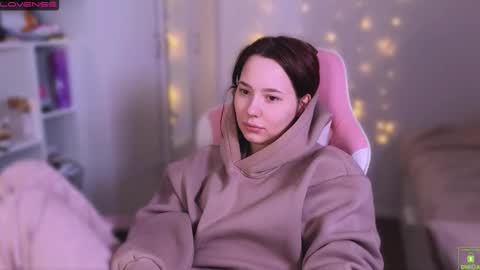 airyhill online show from January 8, 1:57 pm